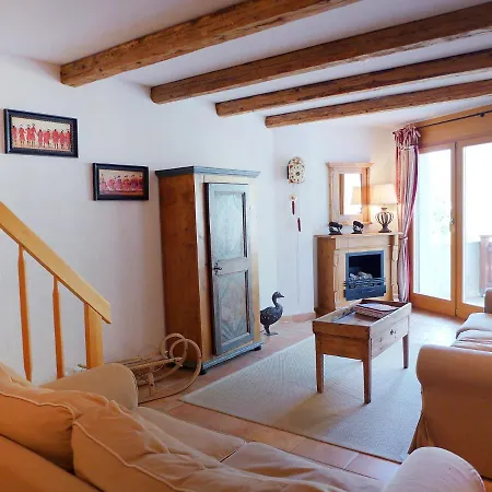Apartment Renaissance-2 * 샹페